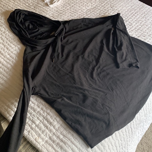 NEW Old Navy sweat wicking lightweight hoodie - Picture 6 of 7